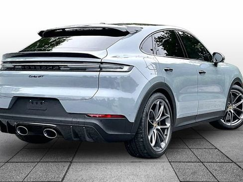 Used 2024 Porsche Cayenne Turbo GT AWD/4WD image 6