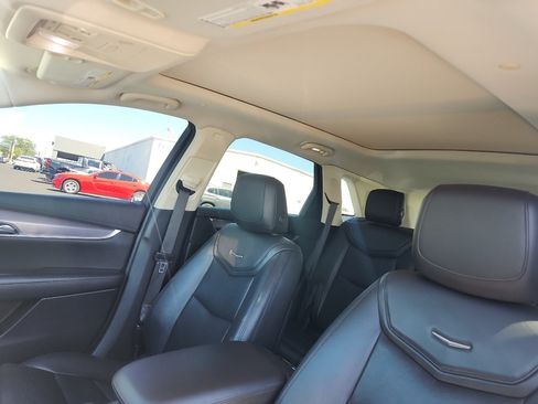 Used 2019 Cadillac XT5 Premium Luxury AWD/4WD image 22