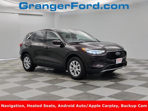 Used 2023 Ford Escape Active w/ Tech Pack #2 image 1