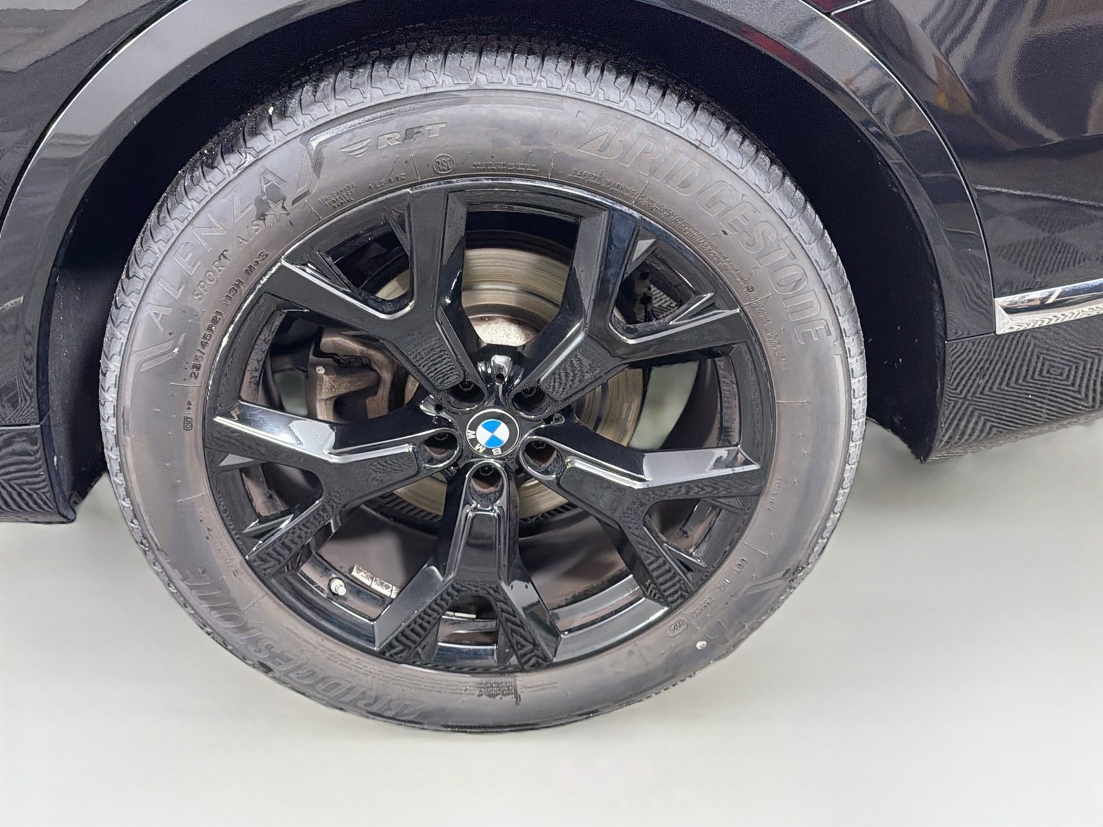 Certified 2024 BMW X7 xDrive40i w/ Premium Package AWD/4WD image 35