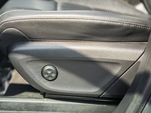 Used 2022 Mercedes-Benz GLE 350 4MATIC image 36