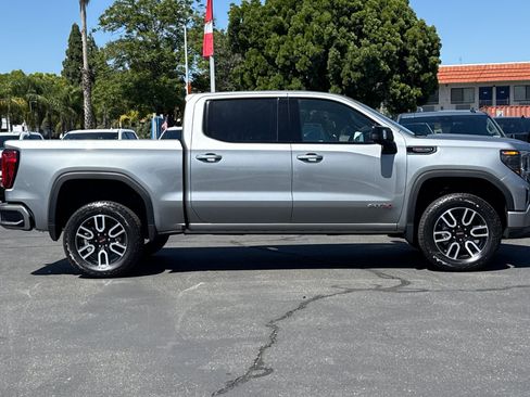 New 2026 GMC Sierra 1500 AT4 w/ Technology Package AWD/4WD image 3