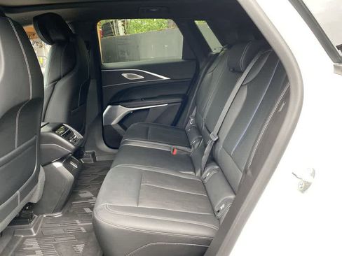 Certified 2025 Cadillac Lyriq Sport w/ LPO, Floor Liner Package AWD/4WD image 17