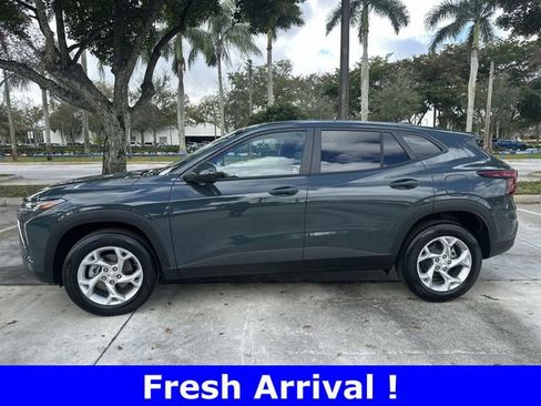 Used 2026 Chevrolet Trax LS w/ LS Convenience Package image 21