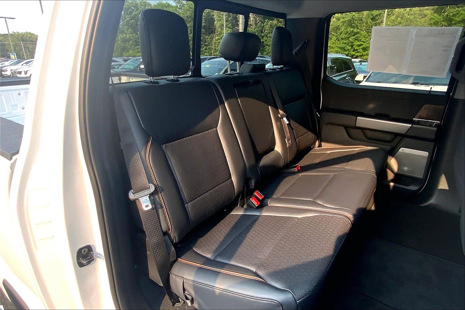 Used 2026 Ford F250 Lariat w/ Lariat Premium Package AWD/4WD image 28