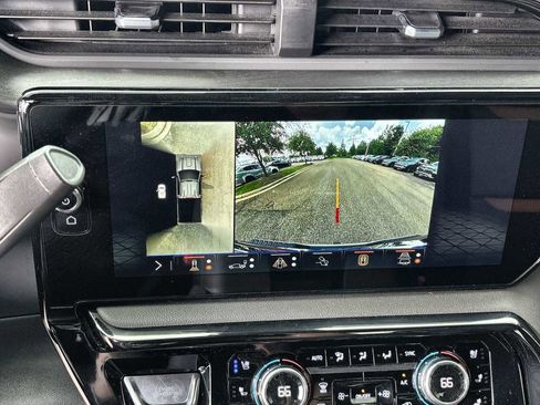 Used 2025 GMC Sierra 2500 AT4 AWD/4WD image 27