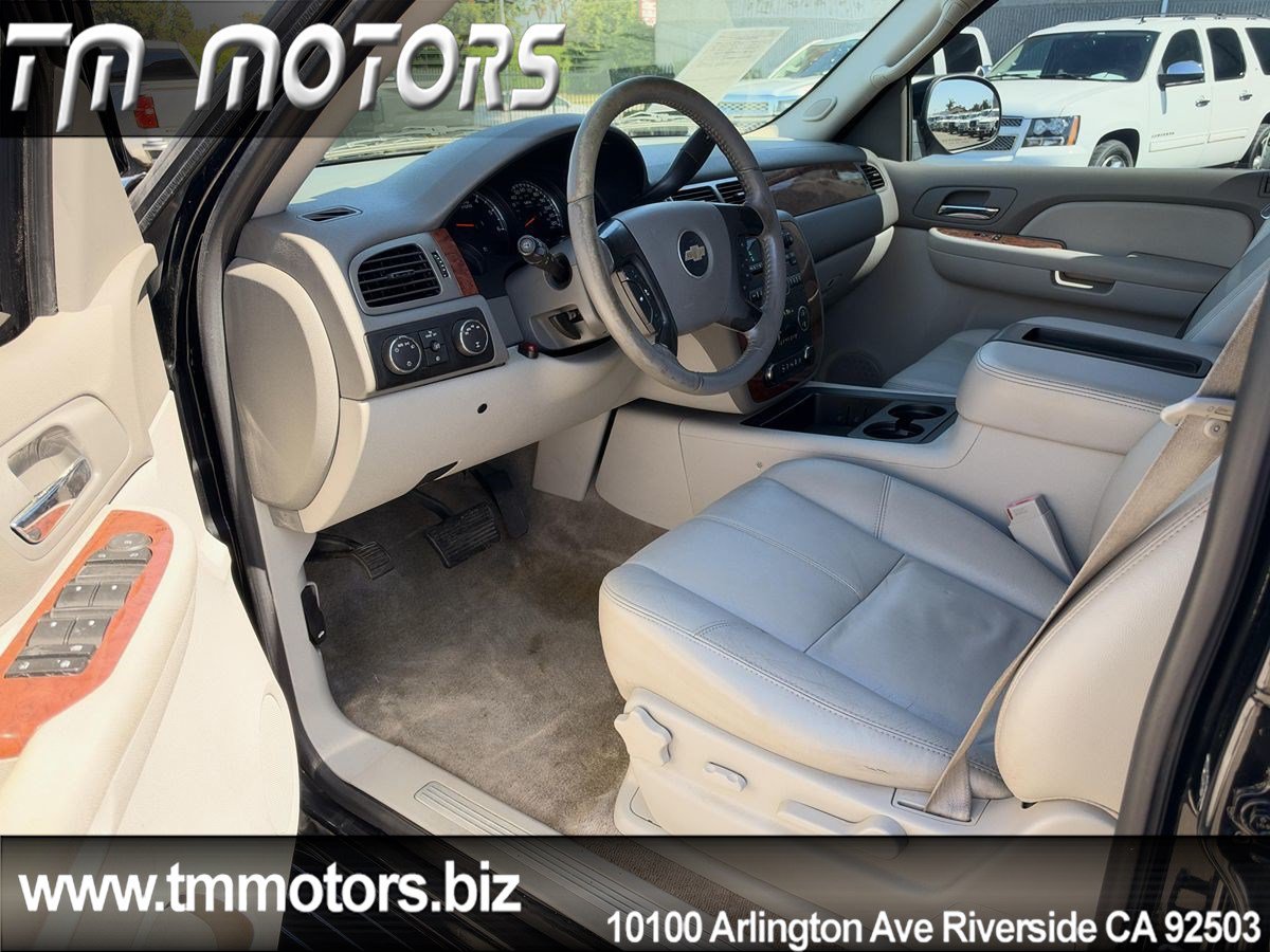 Used 2008 Chevrolet Tahoe LT w/ LT Preferred Equipment Group AWD/4WD image 6