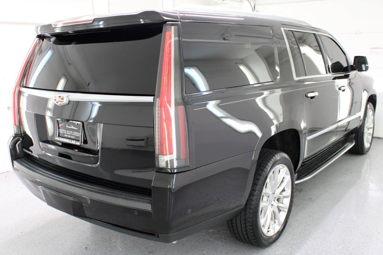 Used 2019 Cadillac Escalade ESV Luxury RWD image 9