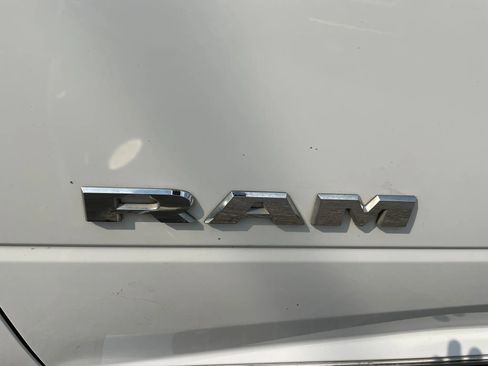 Used 2021 RAM 2500 Tradesman w/ Chrome Appearance Group image 11