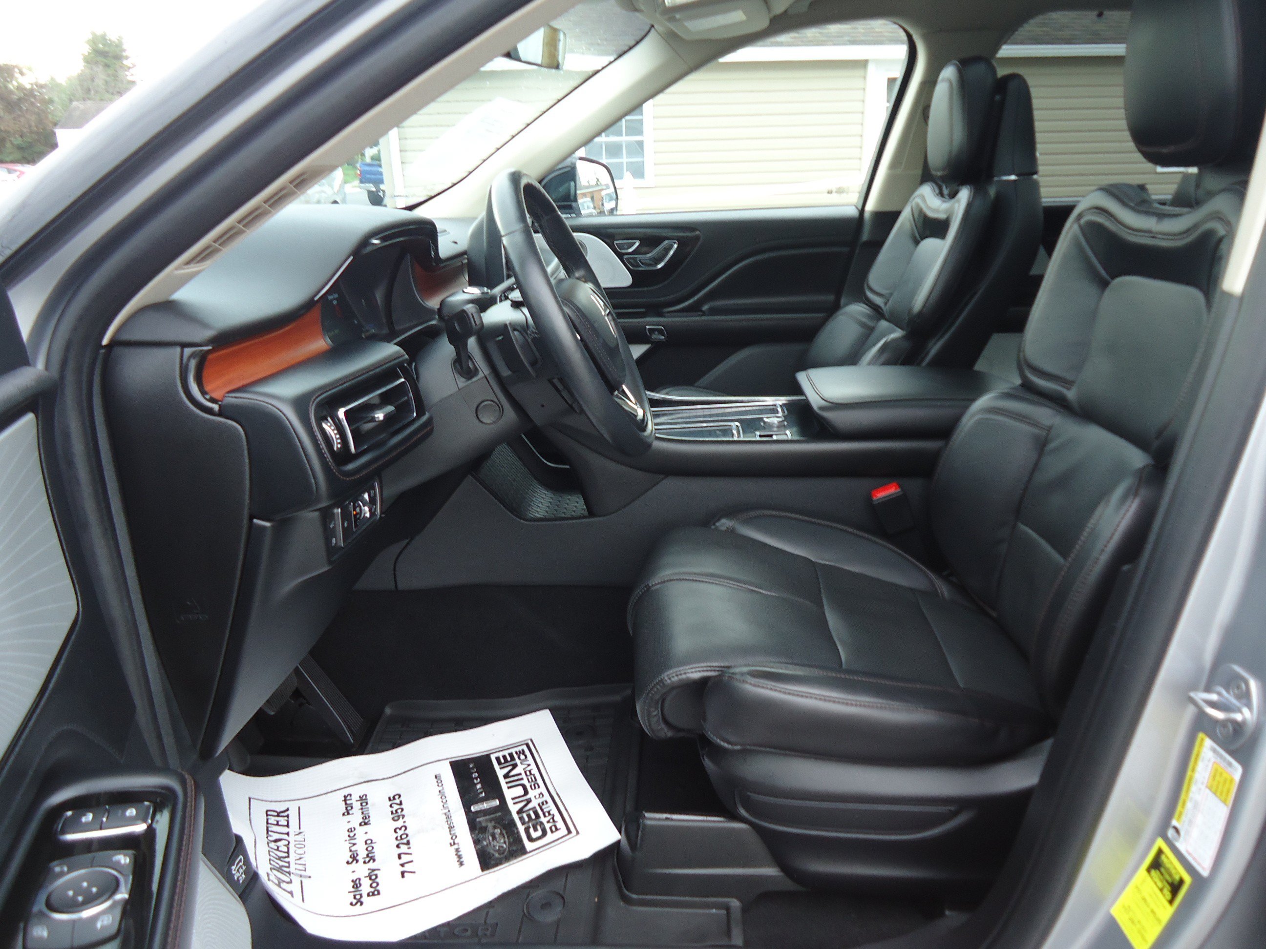 Used 2021 Lincoln Aviator Grand Touring w/ Equipment Group 302A AWD/4WD image 24