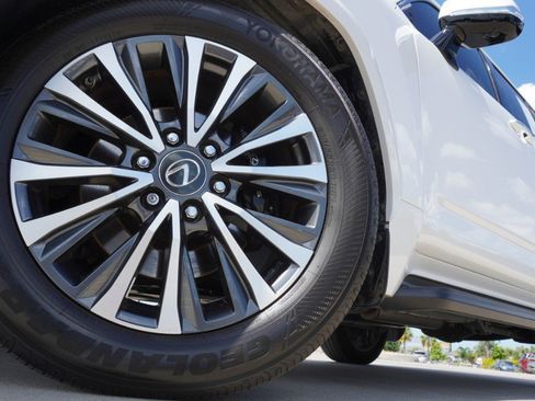 Used 2023 Lexus LX 600 4WD w/ Interior Upgrade Package image 11