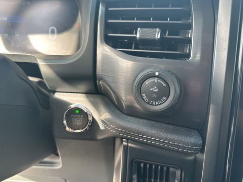 New 2025 Ford F150 Lightning Flash AWD/4WD image 25