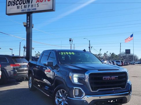 Used 2019 GMC Sierra 1500 SLT w/ SLT Premium Plus Package AWD/4WD image 3