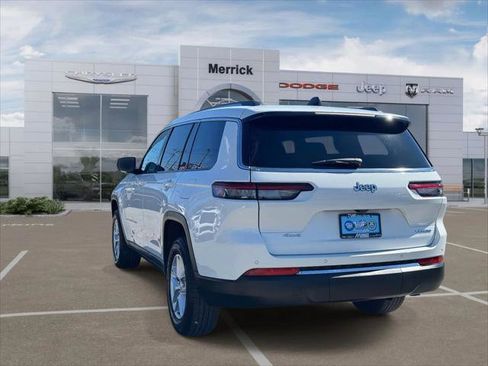 Certified 2023 Jeep Grand Cherokee L Laredo AWD/4WD image 8