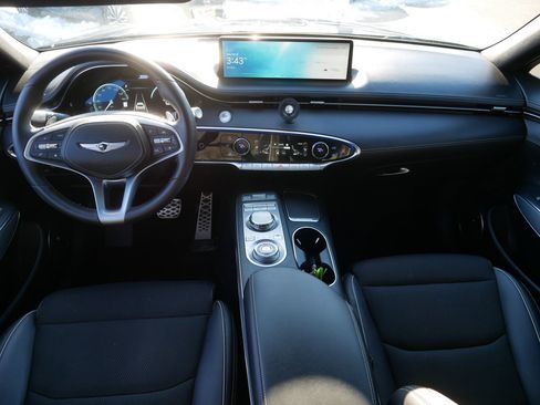 Used 2023 Genesis GV70 2.5T w/ Sport Prestige Package image 10