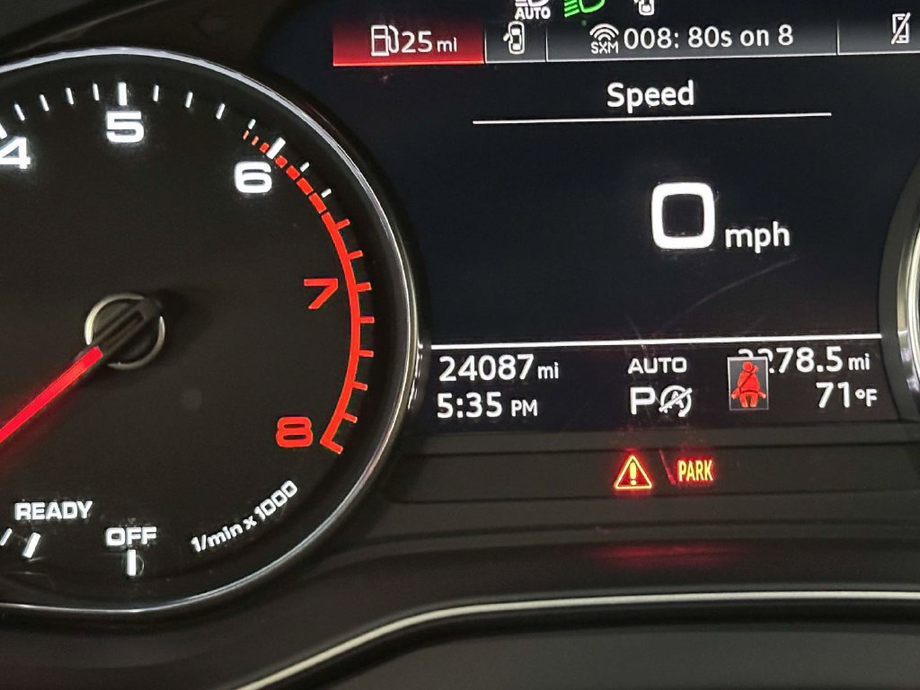Used 2023 Audi Q5 2.0T Premium w/ Convenience Package AWD/4WD image 29