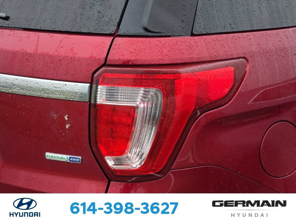 Used 2016 Ford Explorer Limited w/ Equipment Group 301A AWD/4WD image 10