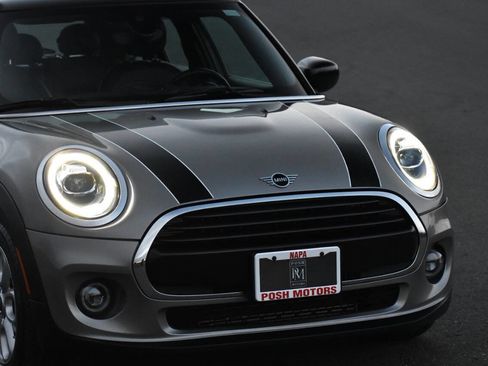 Used 2020 MINI Cooper 4-Door Hardtop image 18