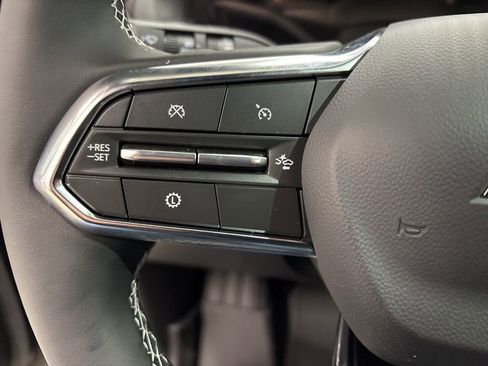 New 2026 Chevrolet Traverse LT w/ Midnight/Sport Edition image 24