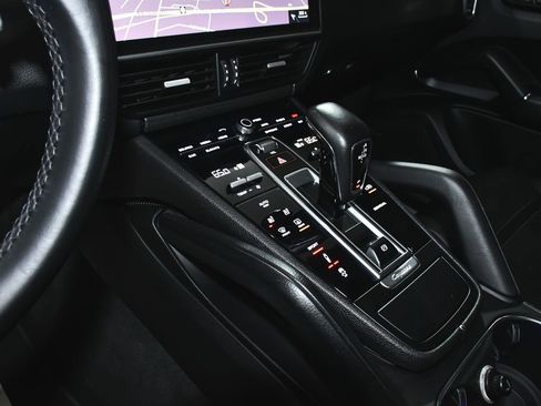Used 2019 Porsche Cayenne S AWD/4WD image 43