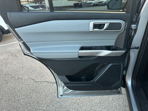 Certified 2022 Ford Explorer XLT w/ Equipment Group 202A image 24