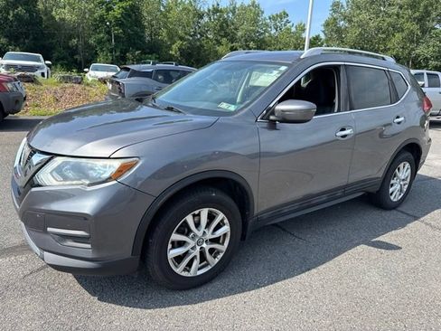 Used 2017 Nissan Rogue SV AWD/4WD image 16