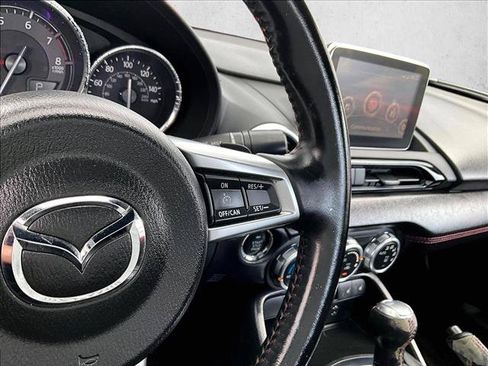 Used 2016 MAZDA MX-5 Miata Grand Touring RWD image 19