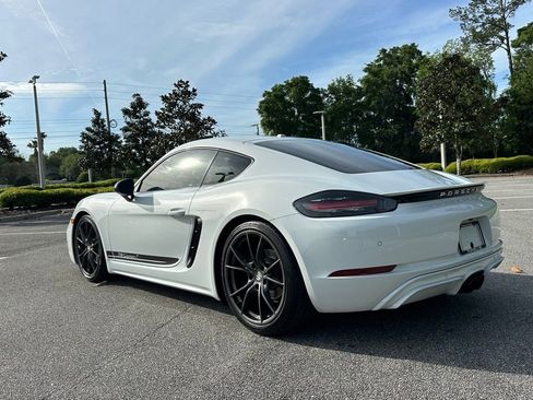 Certified 2021 Porsche 718 Cayman image 3