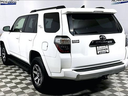 Used 2024 Toyota 4Runner TRD Off-Road Premium image 8