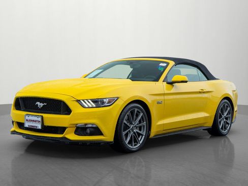Used 2017 Ford Mustang GT Premium image 3