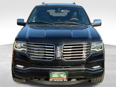 Used 2017 Lincoln Navigator Select image 2