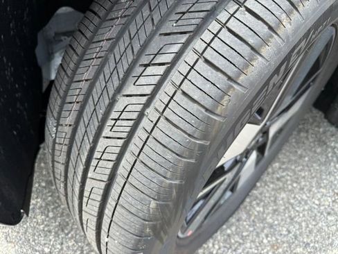 New 2026 Hyundai Ioniq 9 SEL image 6