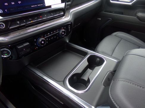 Used 2024 Chevrolet Silverado 3500 LTZ w/ LTZ Premium Package image 29