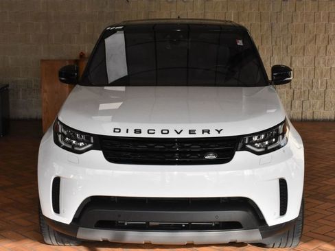 Used 2020 Land Rover Discovery HSE image 2