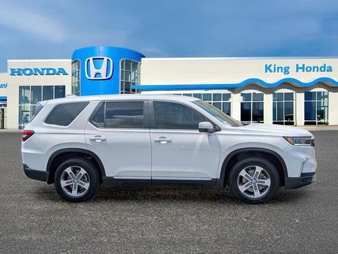 New 2025 Honda Pilot EX-L image 5
