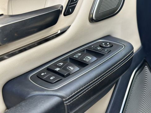 Used 2019 RAM 1500 Limited image 22