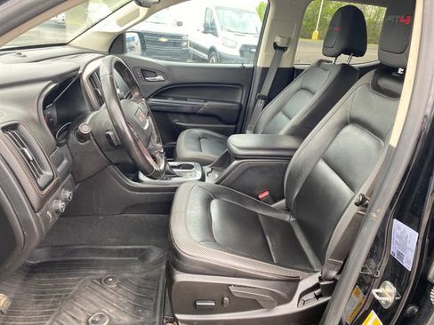 Certified 2022 GMC Canyon AT4 w/ Trailering Package AWD/4WD image 15