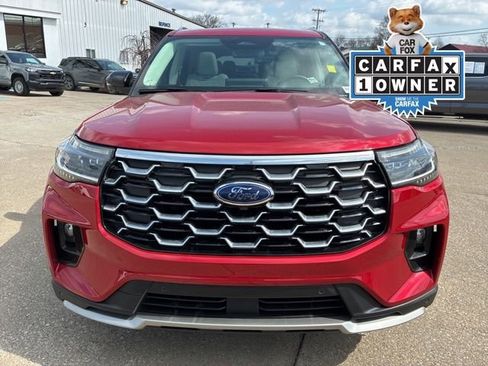 Used 2025 Ford Explorer Platinum w/ Ultimate Package AWD/4WD image 2