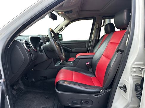 Used 2008 Ford Explorer Sport Trac Limited image 9