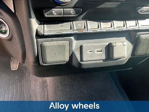 Used 2020 Chevrolet Silverado 1500 RST image 18