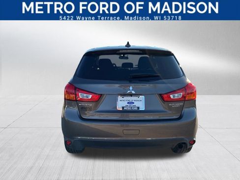 Used 2017 Mitsubishi Outlander Sport ES image 7