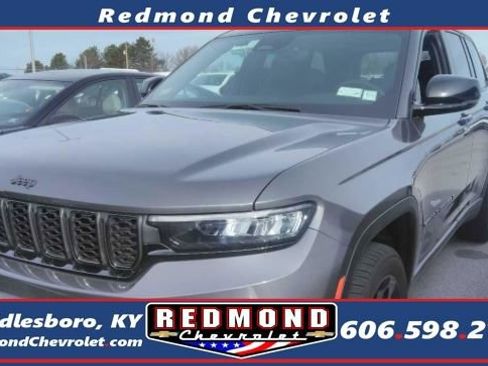 Used 2023 Jeep Grand Cherokee Altitude image 1