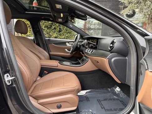 Used 2023 Mercedes-Benz E 450 E 450 image 33