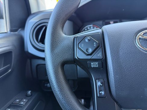 Used 2022 Toyota Tacoma SR image 16