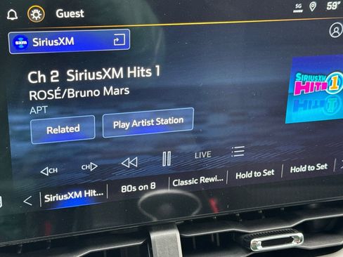 New 2026 Chevrolet Equinox LT image 17