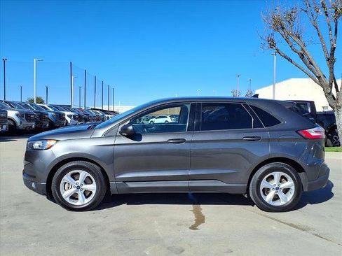 Used 2019 Ford Edge SE image 26