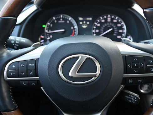 Used 2021 Lexus RX 350L Premium w/ Premium Package image 10