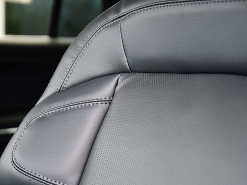 New 2026 Lincoln Navigator Premiere AWD/4WD image 14