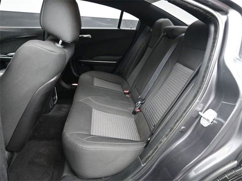 Used 2019 Dodge Charger SXT image 14