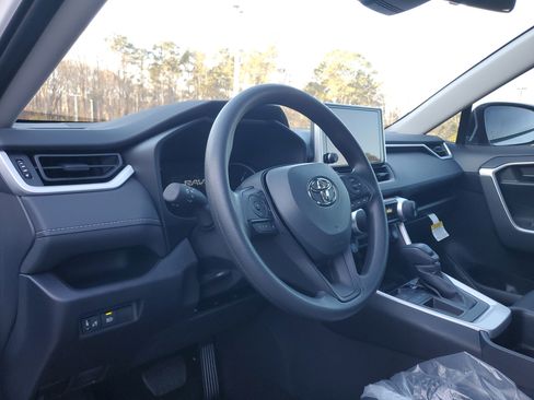 New 2025 Toyota RAV4 LE image 16